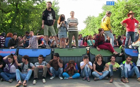 "Stand up, Armenia" movement calls on citizens to join protest